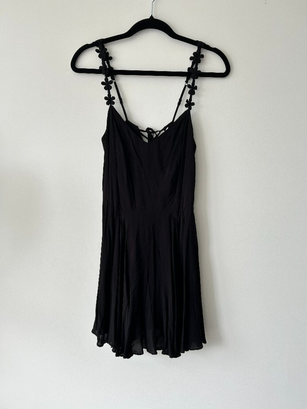 URBNA OUTFITTERS/ KIMCHI BLUE lbd